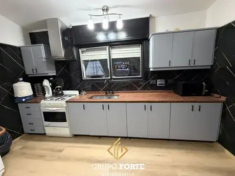 Casa 3 ambientes con 2 baños