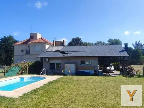 Casa en Venta - 3 Dormitorios 2 Baños - 790mts - Miramar