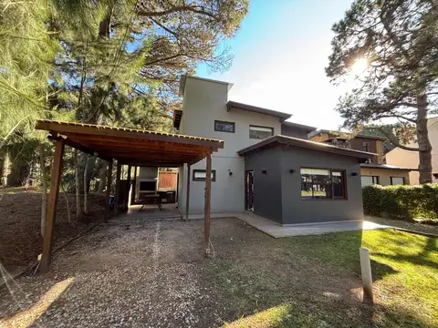 CASA PH AL FRENTE VENTA COSTA DEL ESTE