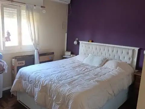 Casa en Alquiler con 1 cochera