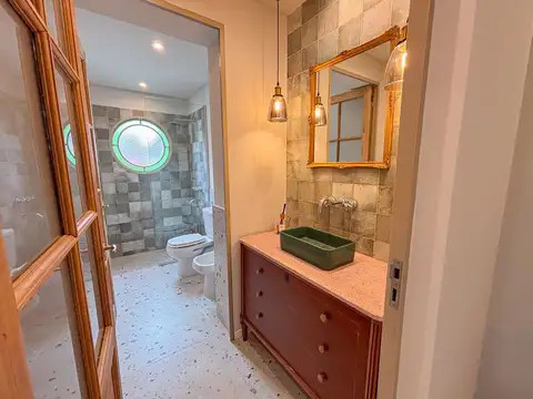 Casa 6 ambientes con 3 baños