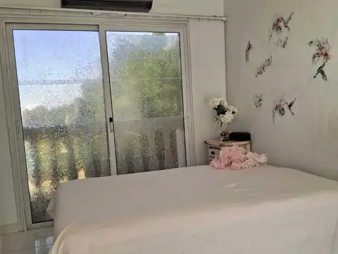 OPENHOUSE vende casa de categoría en Barrio La Bastilla