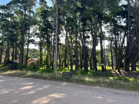 VENTA DE MANZANA COMPLETA UNIFAMILIAR EN MAR AZUL