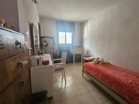 CASA 3 DORMITORIOS CON COCHERA BARRIO LAMADRID