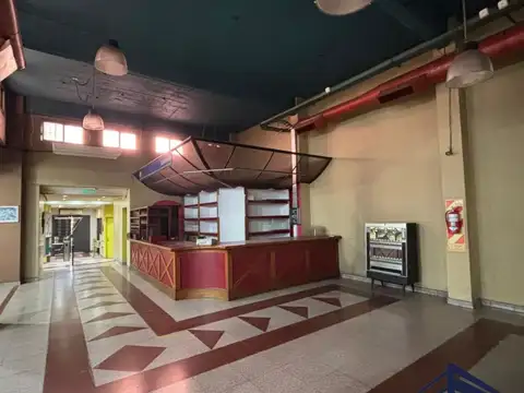 Local en Alquiler en Villa Lynch, USD 4.500