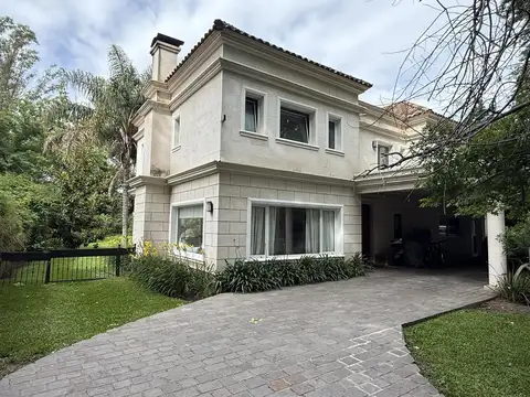 Casa en Alquiler de 5 dormitorios