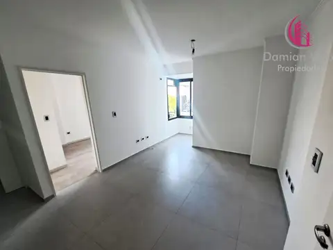 EXCELENTE 2 AMBIENTES, LUMINOSO, CON BALCON