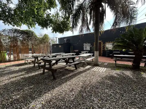 Local en Alquiler en Alberdi, $ 1.500.000