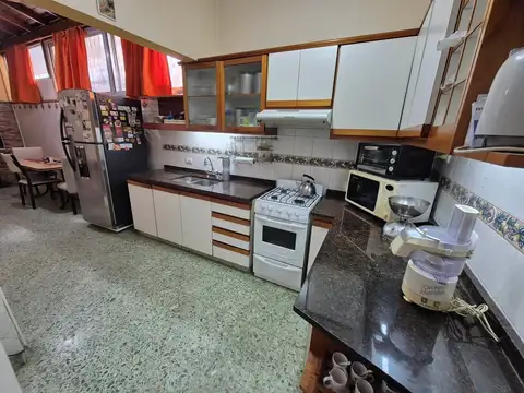 Depto Tipo Casa en Venta con 1 cocheras