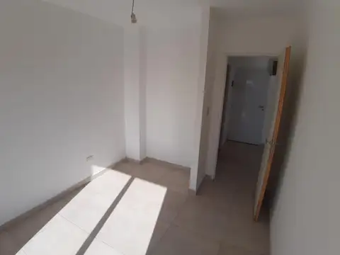 Departamento en Venta en Jose Leon Suarez, USD 60.000