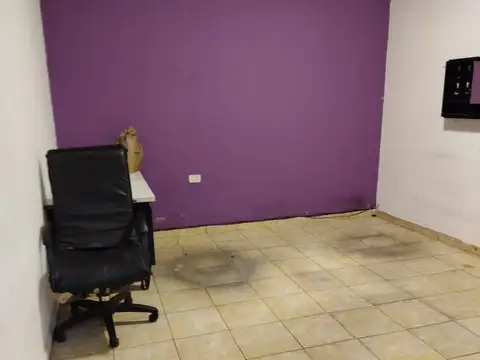 GALPON BUEN ESTADO 370 M2 CUBIERTOS - REGIA UBICACIÓN – IDEAL DEPOSITO - TALLER MECANICO – ETC  - LOTE PROPIO