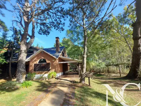 Casa en venta y departamentos en Block en Costa del Este