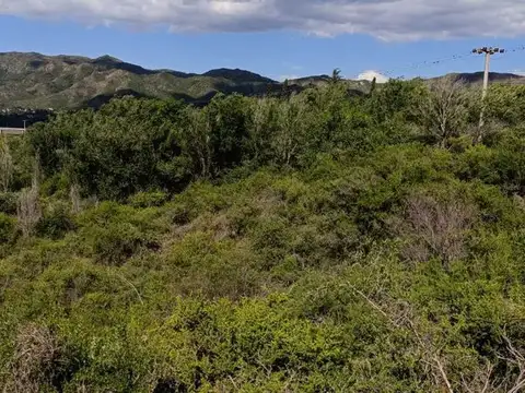 Terreno en Venta en Villa Parque Siquiman, USD 318.000