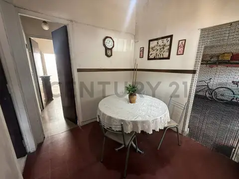 Casa 3 ambientes con 1 baño