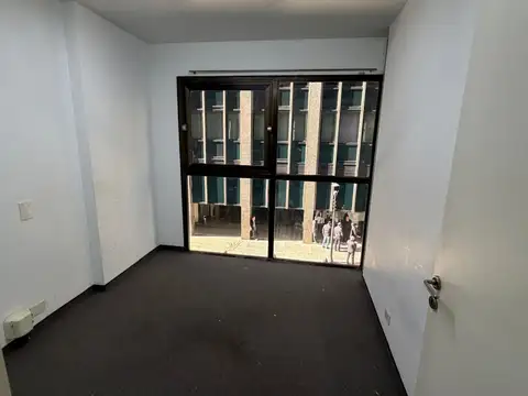 VENTA DE OFICINA DE 155m2 EN "RETIRO"