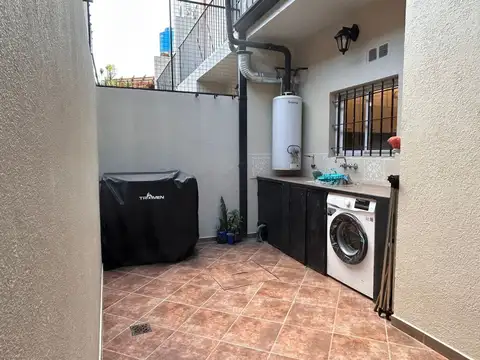 VENTA TRIPLEX 4 AMB PLAYROOM PATIO GARAGE MUÑIZ