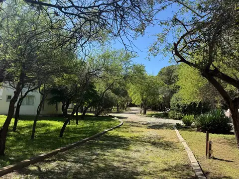 Exclusiva Casa en Las Chacras con patio húmedo