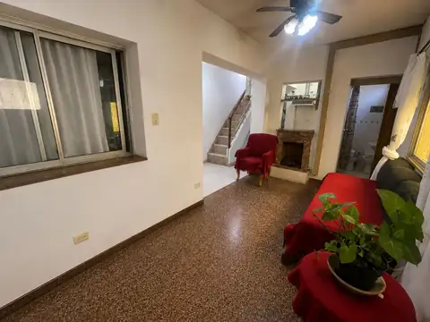 Depto Tipo Casa en Venta de 4 ambientes