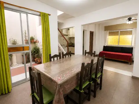 VENTA PH 4 AMBIENTES CON PATIO