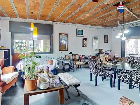 Casa en Venta con 1 cochera