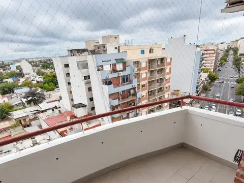 Departamento en Alquiler en Floresta, $ 950.000