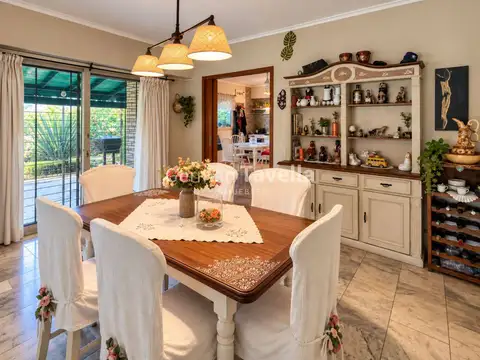 Casa 4 ambientes con 3 baños