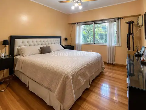 Venta Casa 4 Ambientes con Parque Leloir