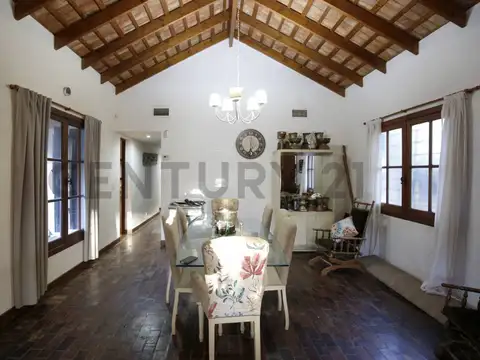 Casa en Venta en Villa Elisa, USD 220.000