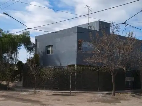 Manuel Sadoski y Santa Fe 100