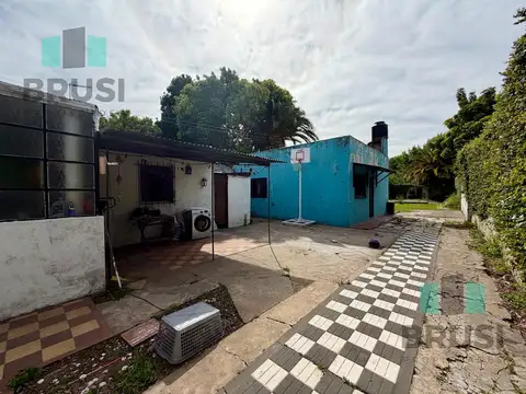 Casa en Venta con 1 cochera
