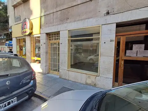 Local en Alquiler 60 años