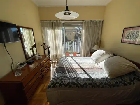 PH 3 Ambientes con Terraza Propia y Balcón en Venta en Monte Castro