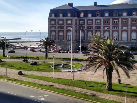 2 AMBIENTES VISTA A PLAZA COLÓN, CASINO Y MAR