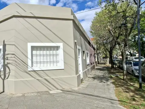 Casa 2 ambientes con 1 baño