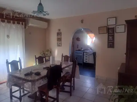Casa 4 ambientes con 1 baño