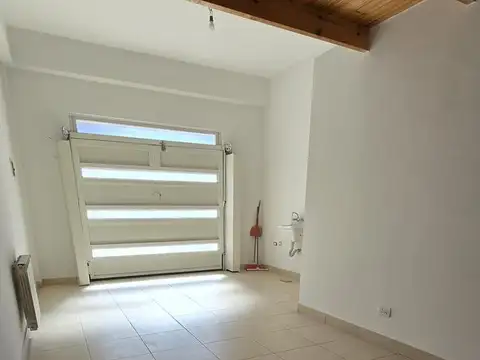 Depto Tipo Casa 3 ambientes con 2 baños