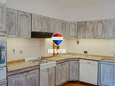 Alquiler departamento amoblado Avenida Chile 300m2