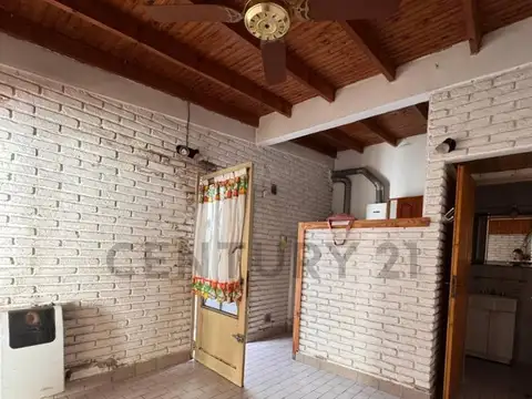 3 e/ 520 y 521 , Piso 0