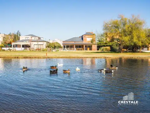Venta / permuta | Casa 4 cuatro dormitorios | Country Golf barrio privado | Fisherton, Rosario