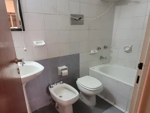 DEPARTAMENTO AL FRENTE EN VENTA