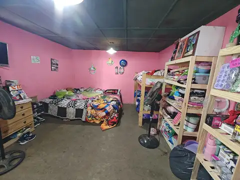 Casa 2 ambientes con 6 baños