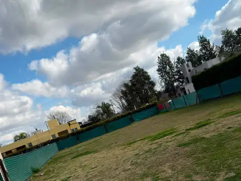 VENTA LOTE BARRIO PRIVADO LA ANTONELLA ZAVALLA