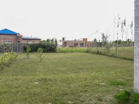 Casa 4 ambientes con 1 baño