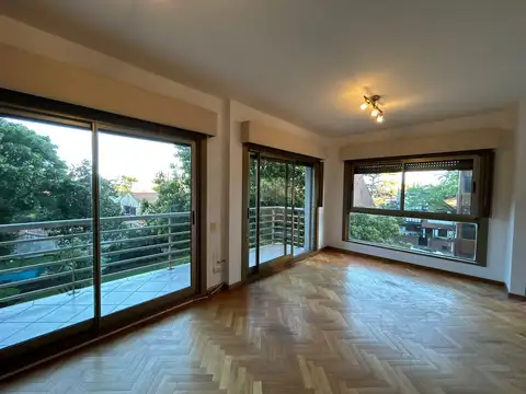 Alquiler departamento en La Lucila 3 ambientes con cochera
