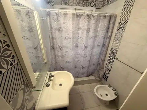 Depto Tipo Casa en Alquiler de 2 dormitorios