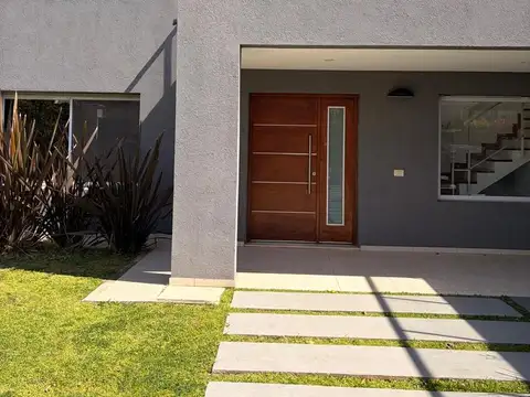 CASA EN VENTA 6 AMBIENTES EN LA LOMADA DE PILAR