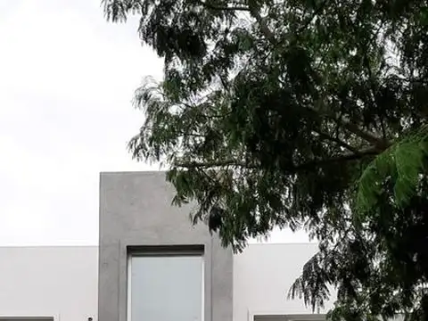 Casa en Venta en El Canton - Norte, USD 270.000