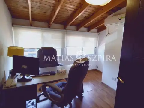 Casa 7 ambientes con 5 baños