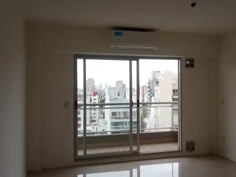 Castro Barros 200, Piso 11