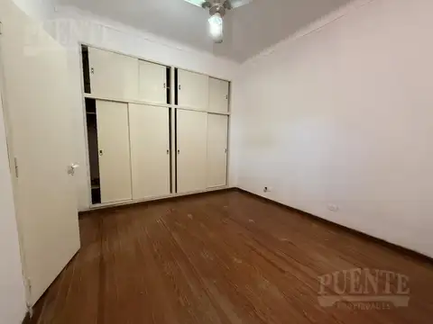 Depto Tipo Casa en Venta en Lomas De Zamora, USD 140.000